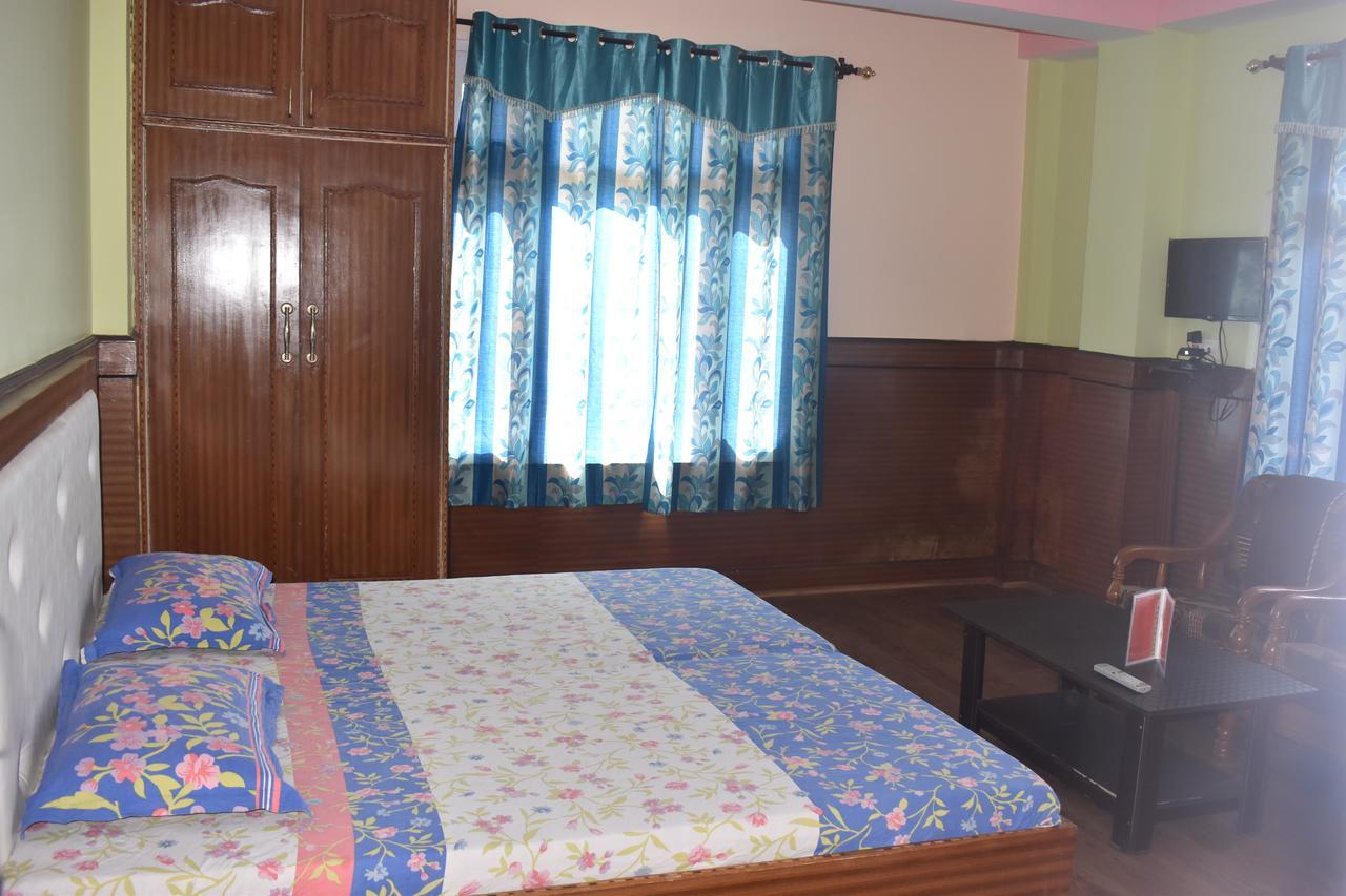 Hotel Snow Flake Rāmpur 外观 照片